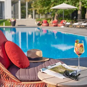 4* Hotel Normafa & Retreat