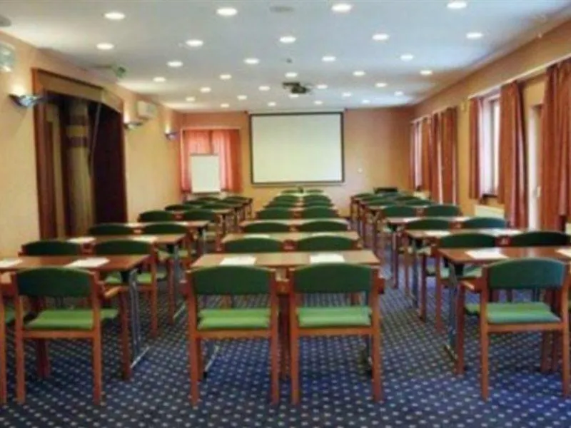 Aquarius Hotel Будапешт