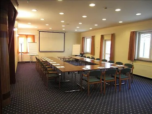 Aquarius Hotel Будапешт